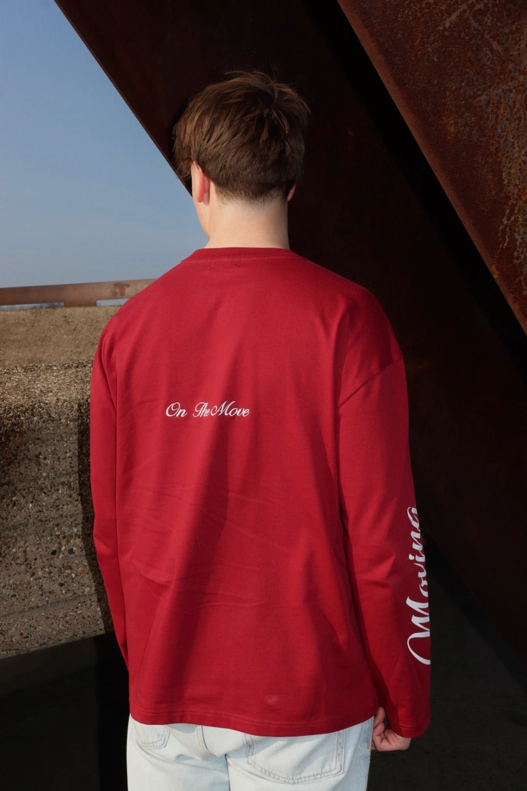 Longsleeve 'Claret Red' – Moving Chapter